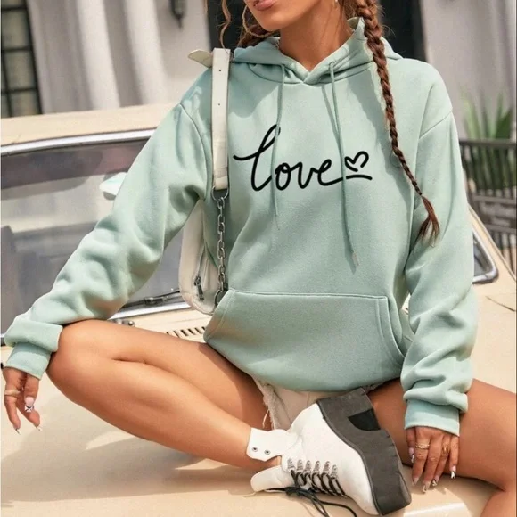 SHEIN Tops Shein Ezwear Letter Graphic Kangaroo Pocket Drop